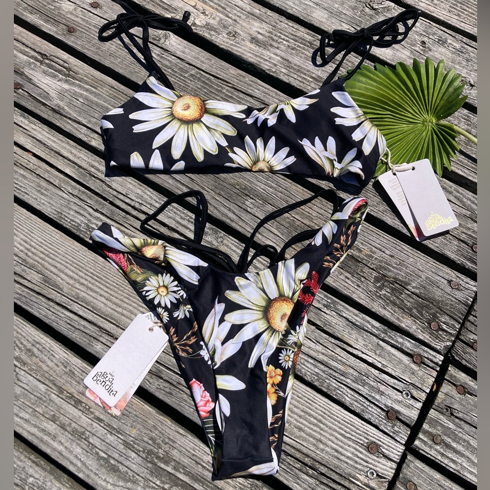 AGUA BENDITA Set - Genova Moss Bikini Top & Egle High Leg Moss Bottoms - S